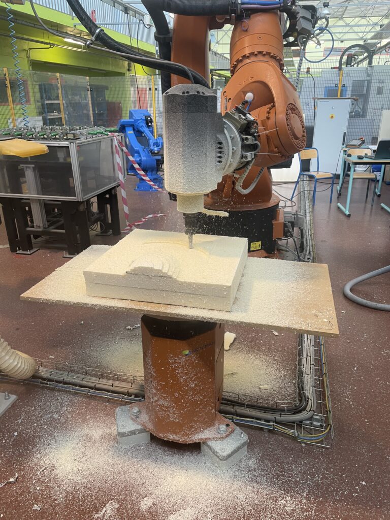 ROBOT KUKA KR 500 « USINAGE »